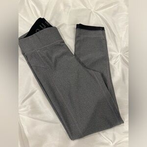 UNDER ARMOUR WORKOUT PANTS SIZE XS